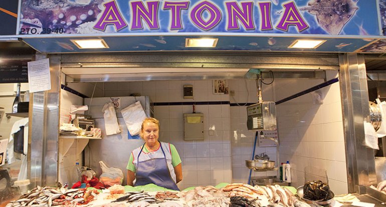Mercat Santa Catalina pescaderia Antonia
